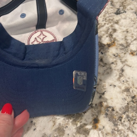 ‘47 Steelers floral cap - Picture 3 of 3